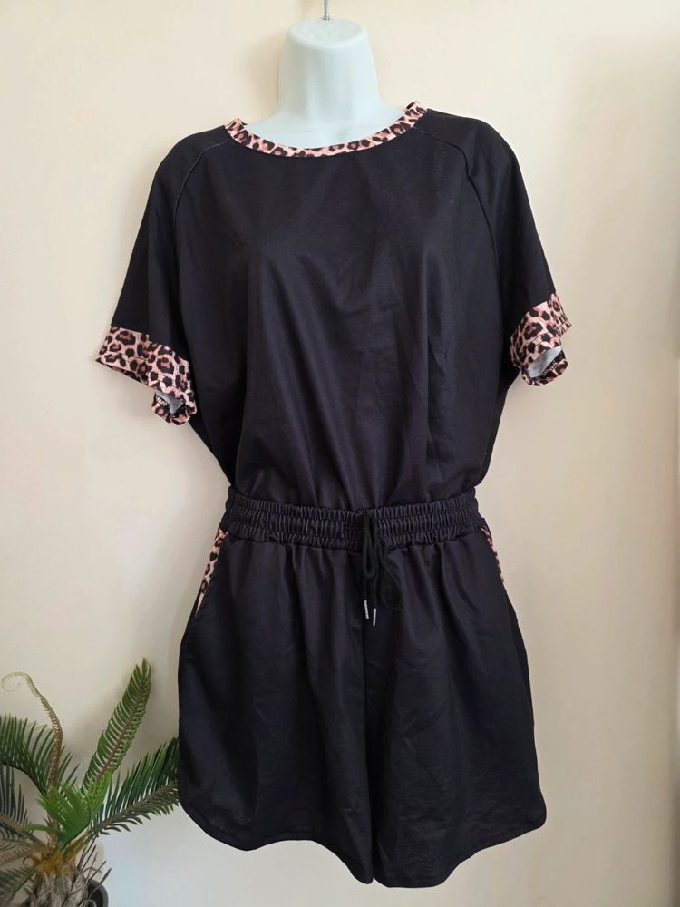 Black & Leopard Print 2-Piece Top & Drawstring Shorts Lounge Co-Ord Set (Size 1XL / UK 16-18) imagen 1
