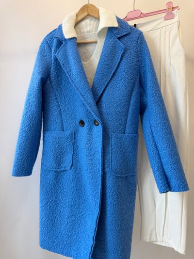 Plaszczyk wiosenny uniwersalny z kieszeniami Blue Textured Coat