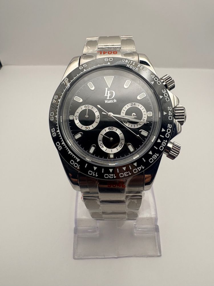 Other Silver Wristwatch With Black Dial product image