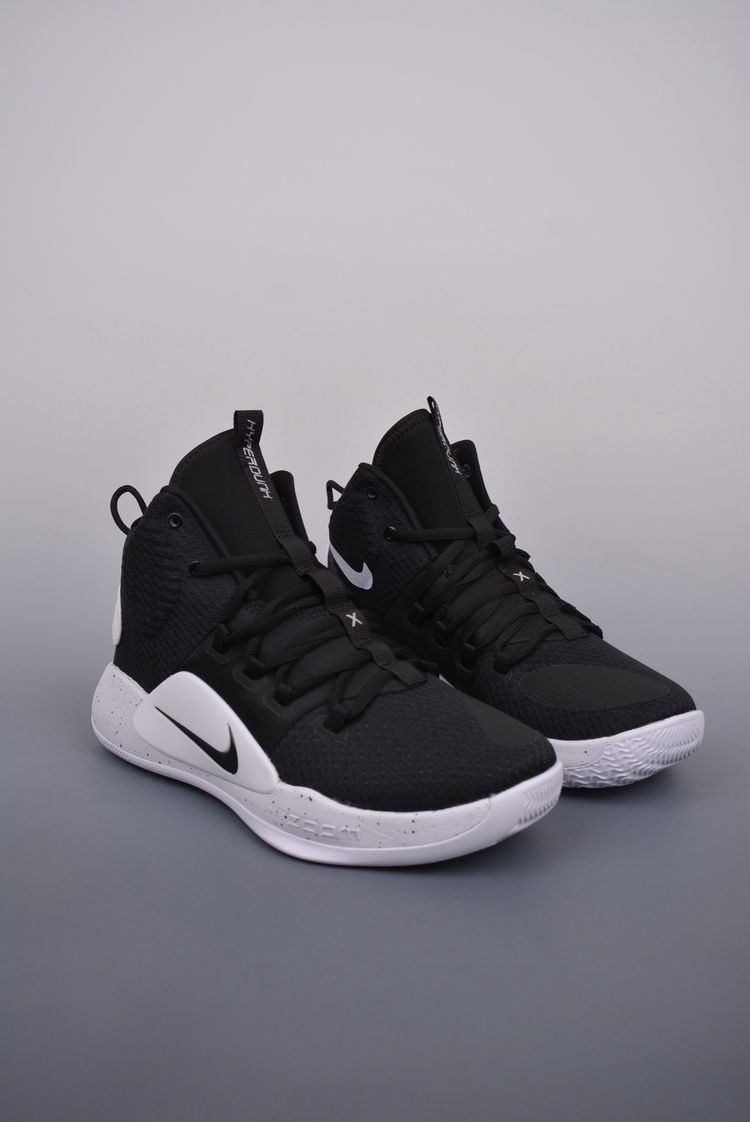 Sneakers image 3