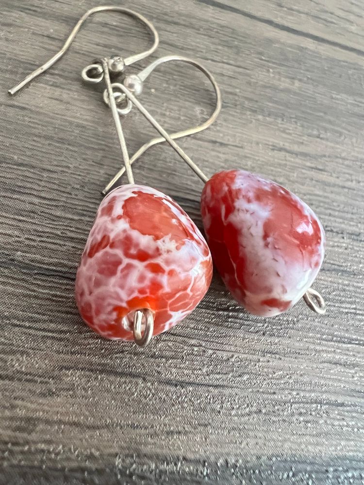 Red And White venetian agate Earrings And Pendant Set image 2