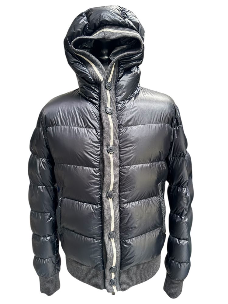 Moncler Moncler Cesar black puffer jacket with hood Large Pre loved product image