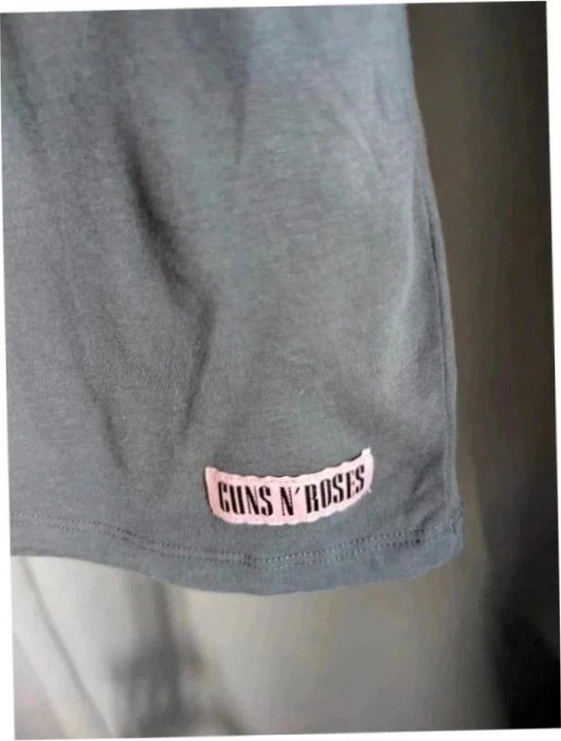 Guns N Roses Use Your Illusion 1991 Tour Band T Shirt Medium UK 12 image 5