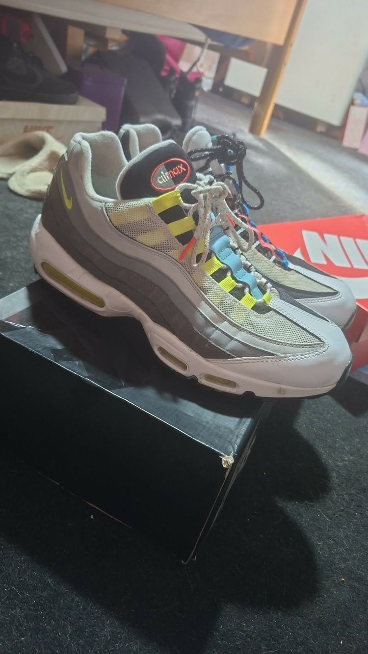 Nike Air Max 95 Sneakers