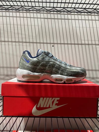 A-926913 Nike AM95 Nike Sportswear Grey Brand New In Box