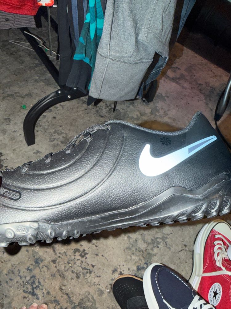 Nike Black Sports Shoe