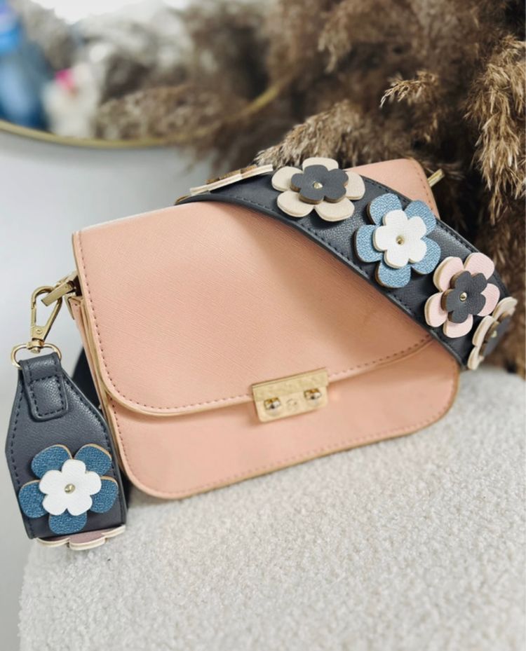 Other Torebka na ramię ozdobny pasek listonoszka Orsay | pink crossbody bag with floral strap product image