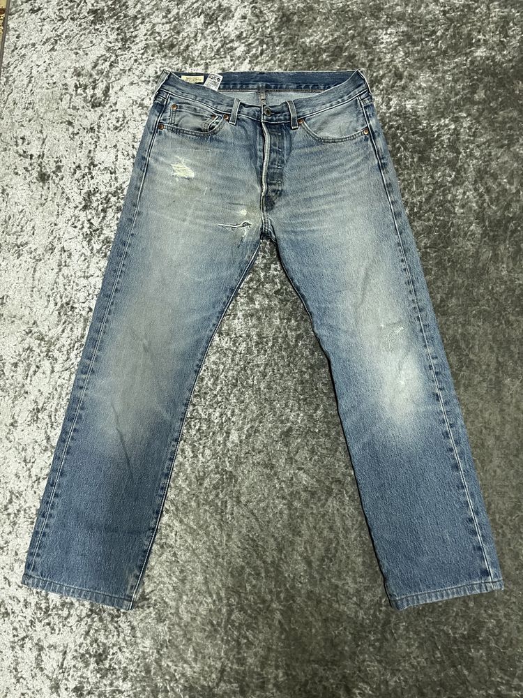 Levi Blue Distressed Jeans