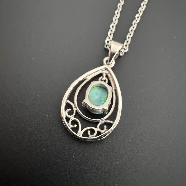 Immagine di Silver Pendant Necklace With Green-Blue Stone 1