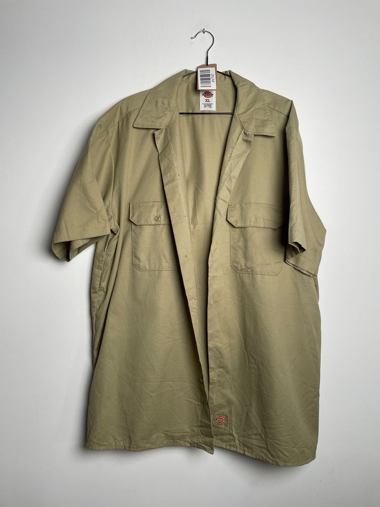 V747 - Size: XL - Dickies & Carhartt