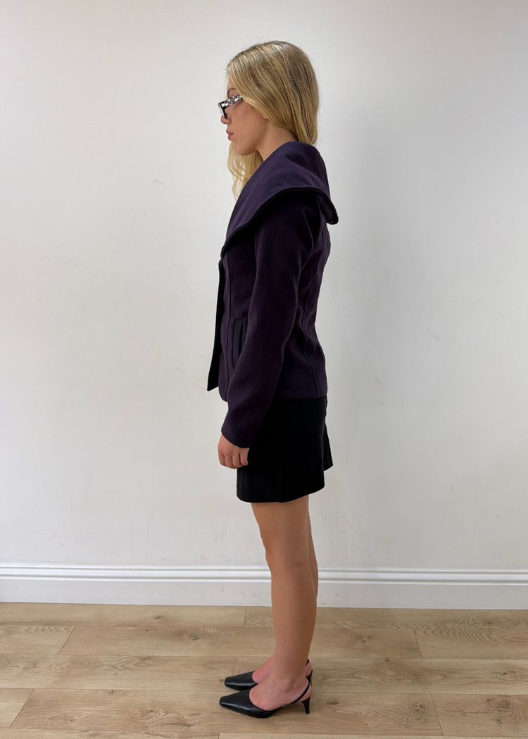 small oversized collar fitted blazer image 4