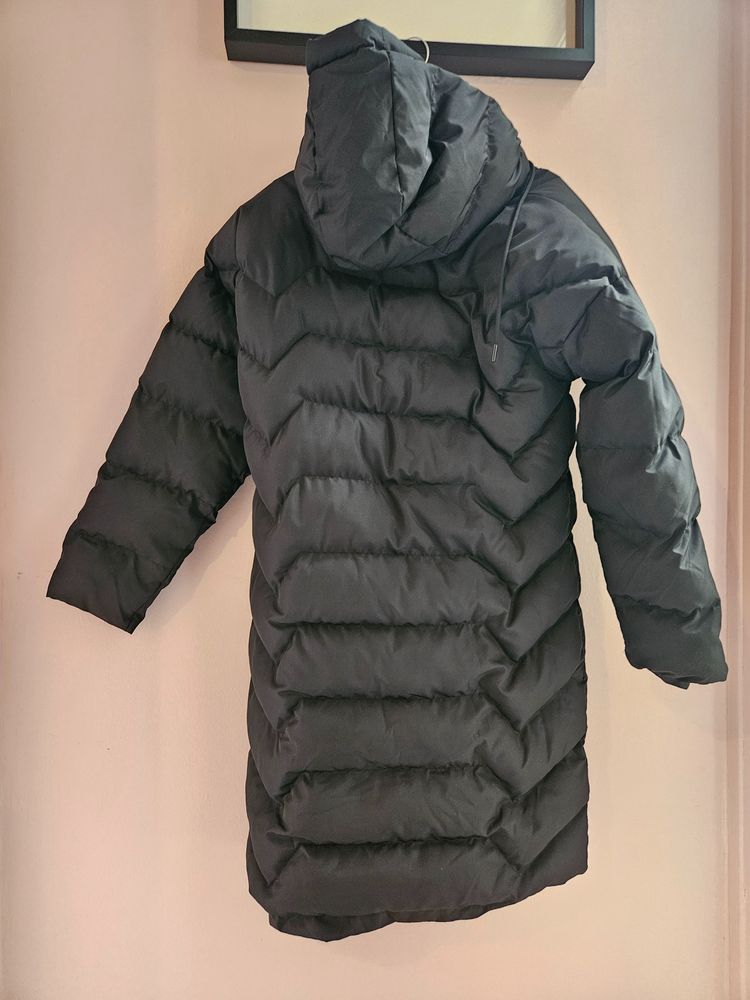 Immagine di Black Long Puffer Coat With Hood 2
