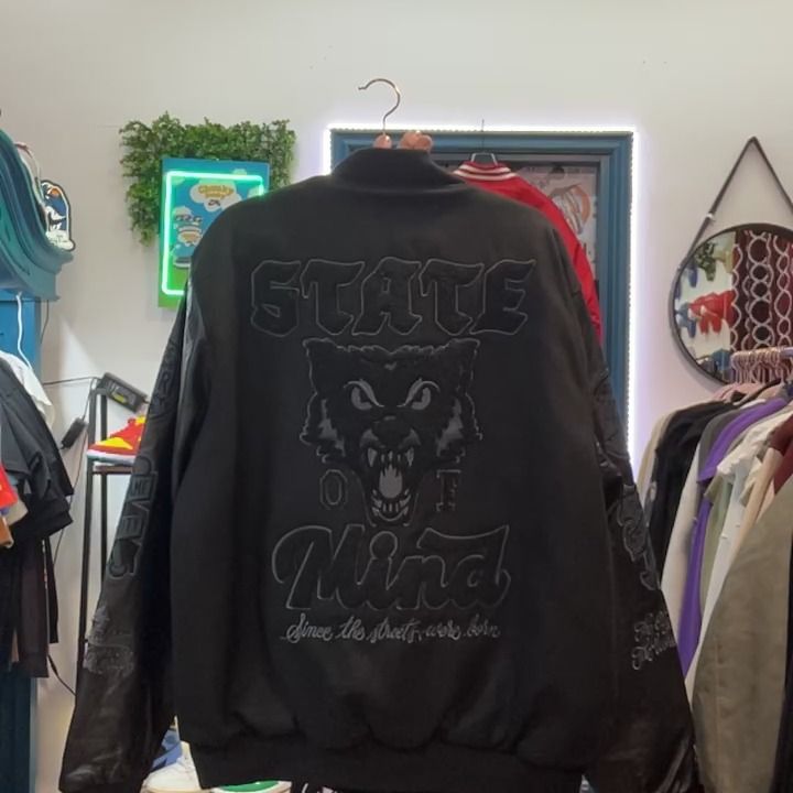 Wolf jacket con patch 5tate of mind wolf product image