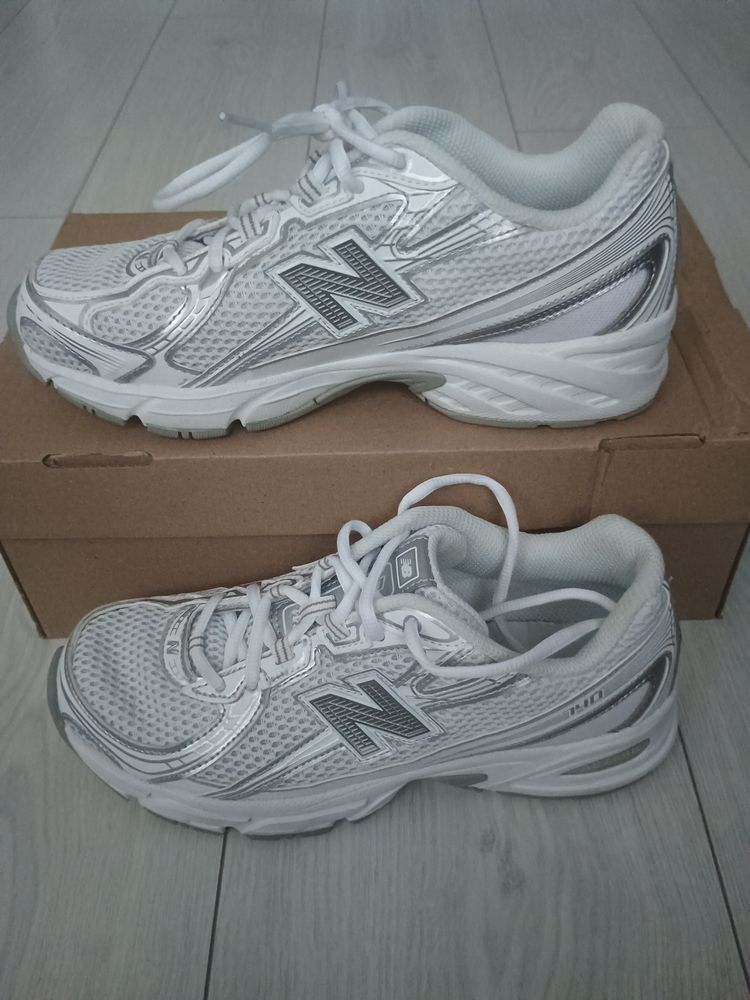 New Balance New Balance 740 product image