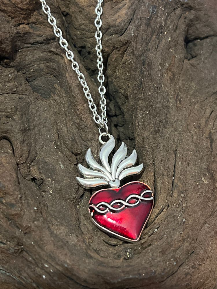 HEART PENDANT GOTHIC NECKLACE 
