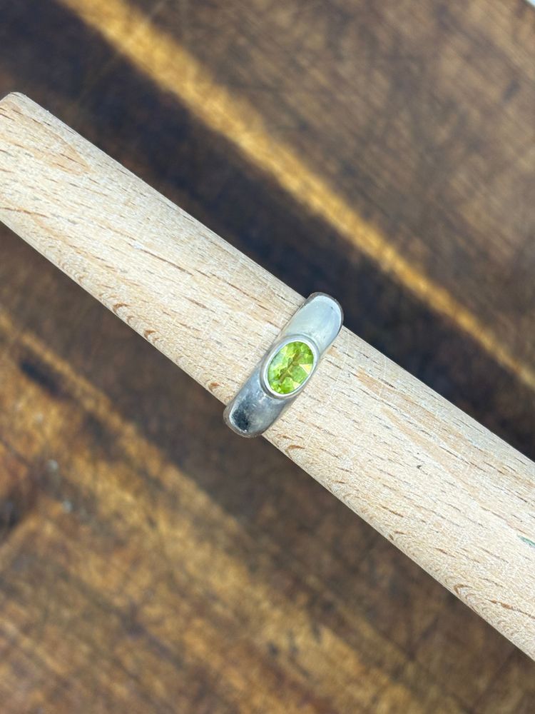 Sterling Silver Peridot Ring