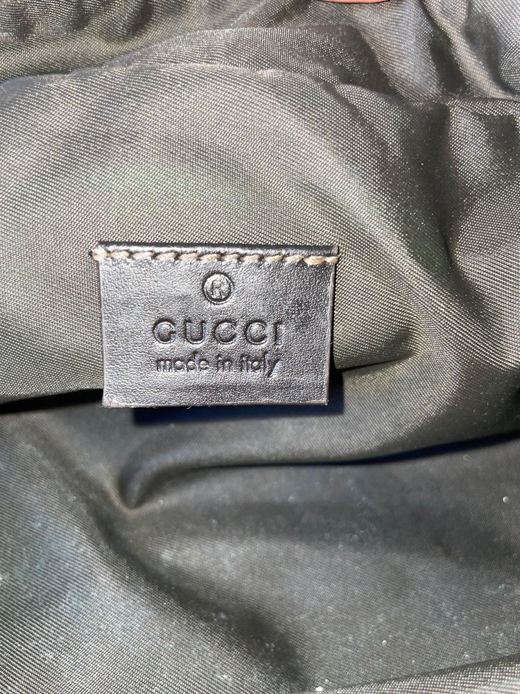Gucci wash bag 5
