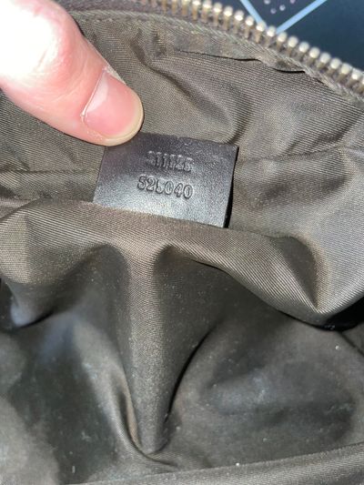 Gucci wash bag 6