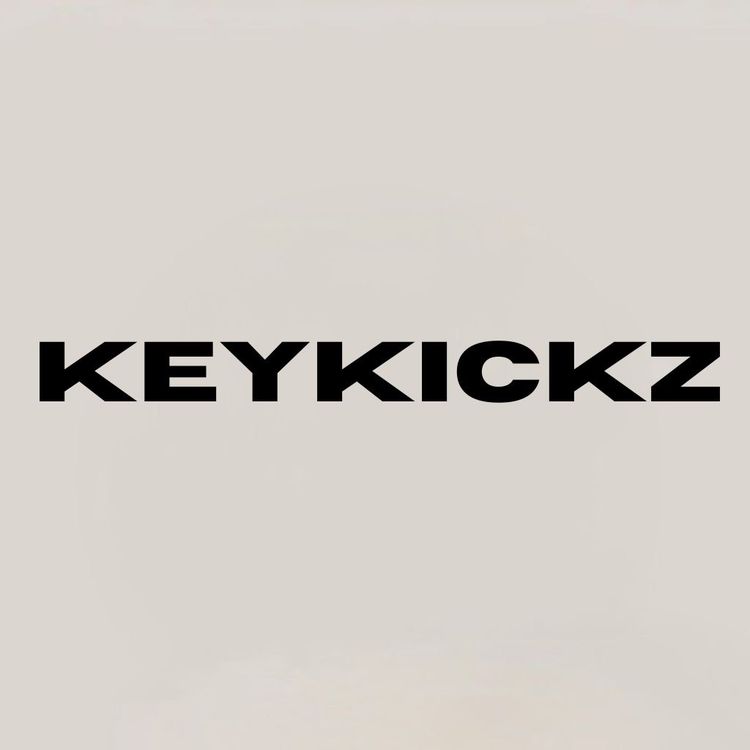 Unknown Sneaker Keychain #2 . Item on screen  product image