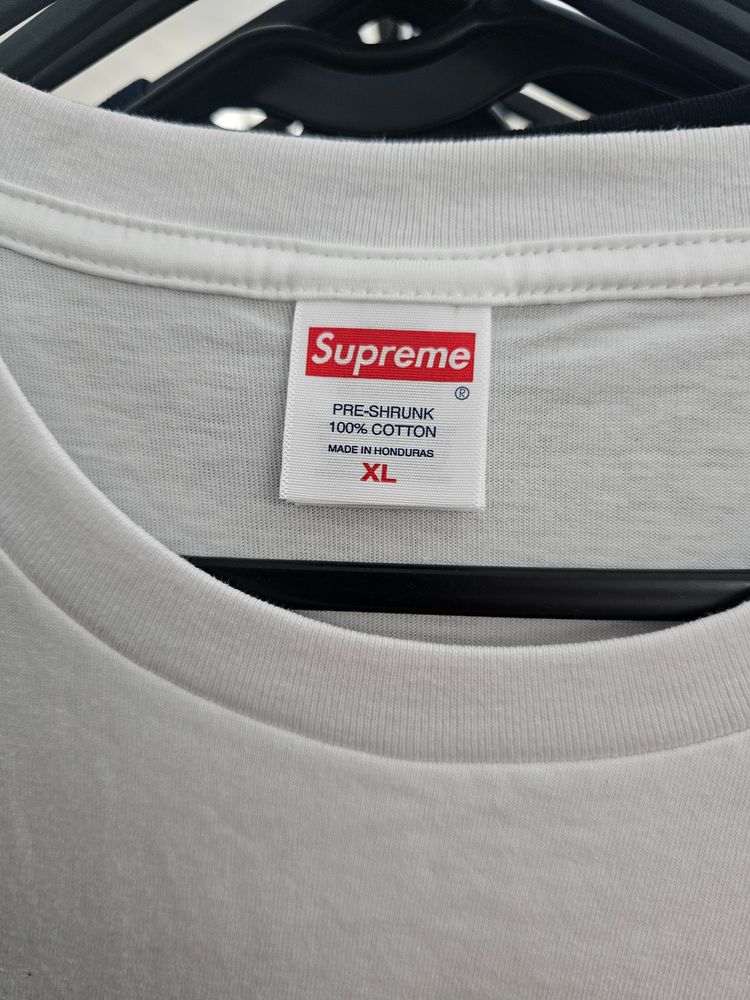 Supreme Graphic Print T-Shirt obraz 3