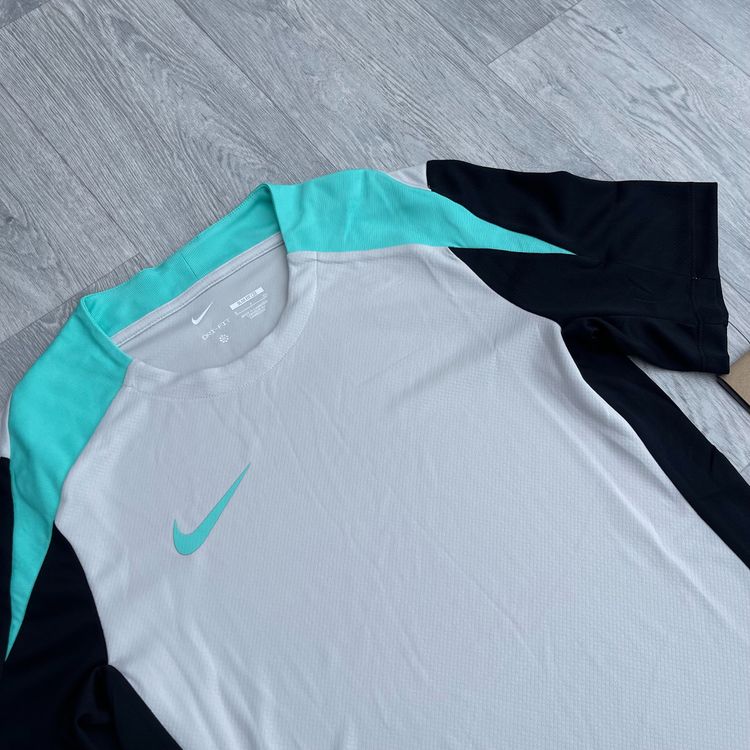 Nike Strike Dri Fit Slim Training Football T-Shirt Top Shorts Set Grey/Turquoise 3