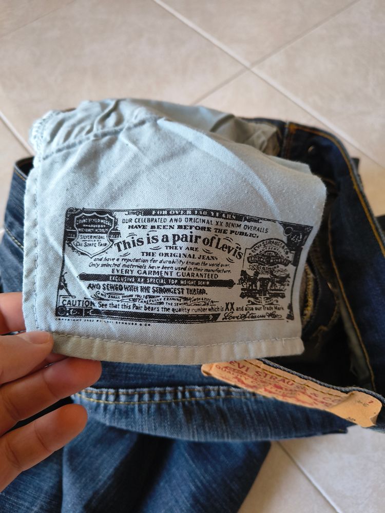 Levi's 501  6