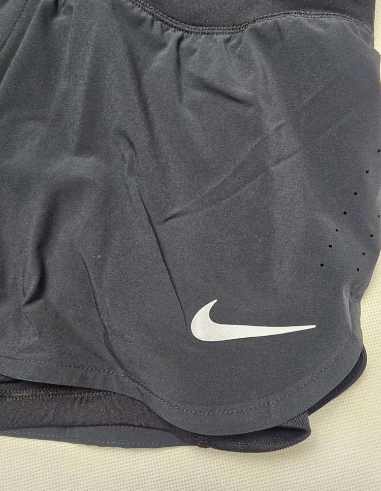 Nike Women'S Running Shorts image 4