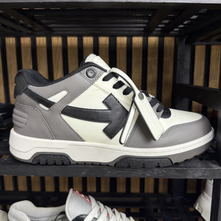 Off-White Out Of Office UK 9