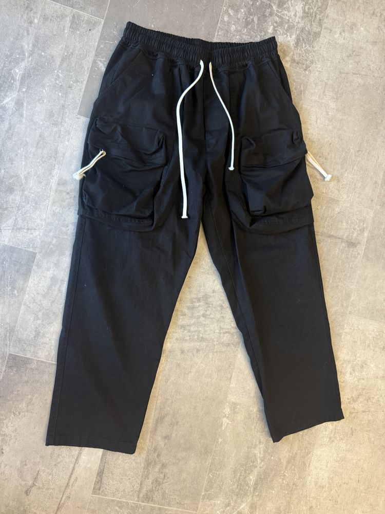 Other black cargo pants product image