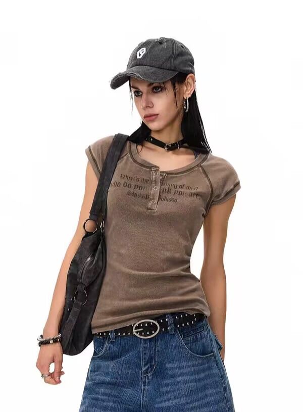 Other Brown Fitted T-Shirt With Text Print product image