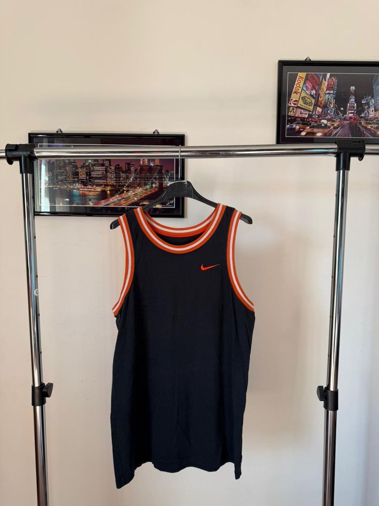 Nike Sleeveless Sports Tank Top