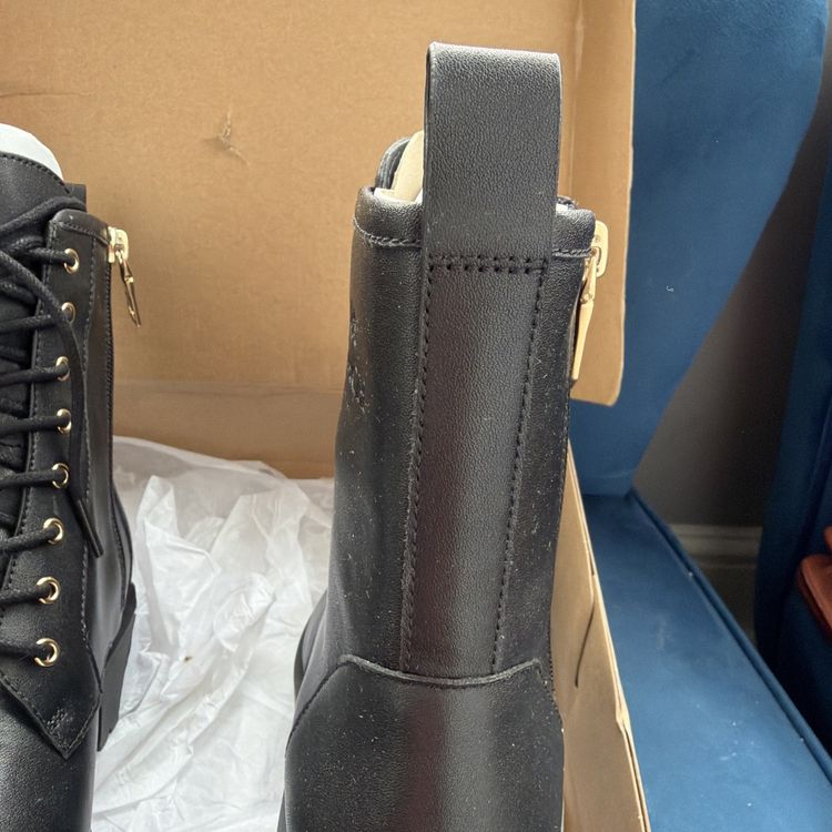 Coach Lyra Black Leather Combat Style Zip/Lace Boots Size 6.5 Uk £325 BNIB image 6