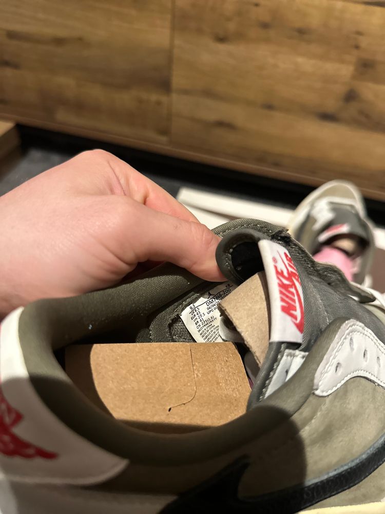 Nike Air Jordan 1 Travis Scott “Medium Olive” U.K. 8.5 image 8