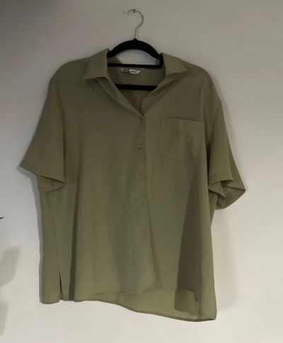 Benetex Short Sleeve Button-Up Shirt