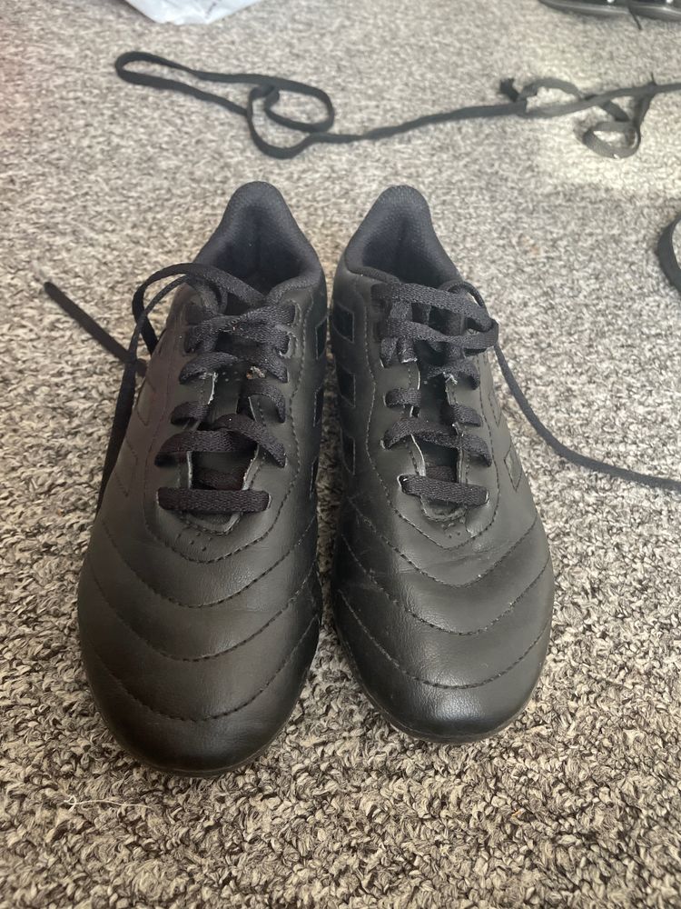 Black Sports Shoes image 2