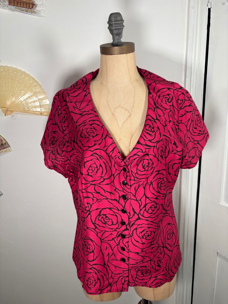 Vintage 90s Rose pattern Button-Up Blouse 5