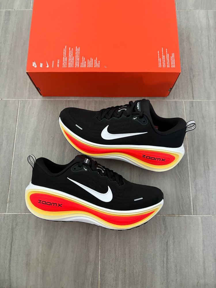 Nike Vomero Plus Road Running Trainers - ‘Black White Crimson’ - Size UK 8,8.5 2