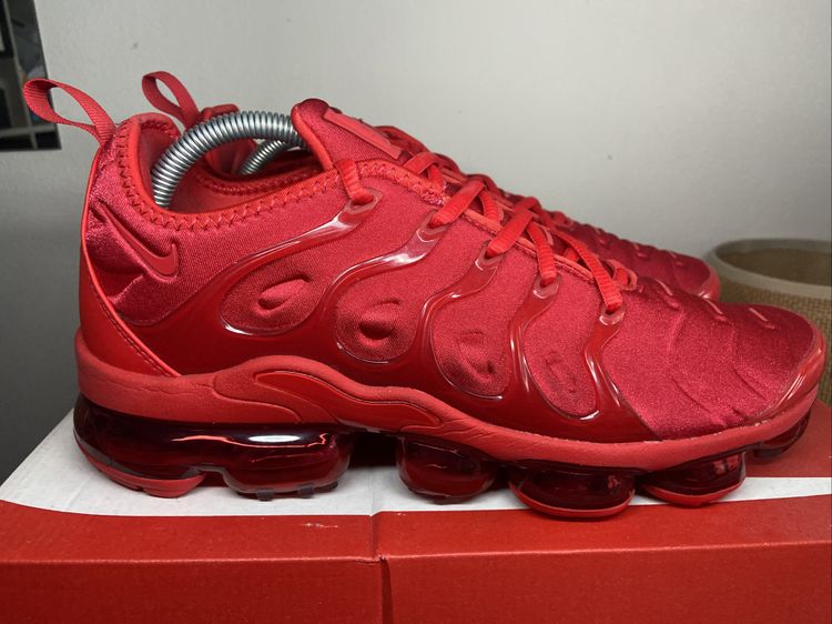 Nike Air Vapormax Plus TN UK8.5 Red Crimson Great Condition 7