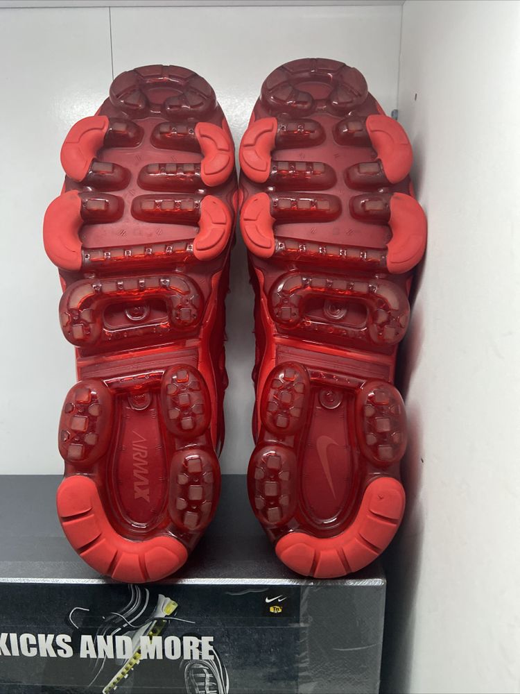 Nike Air Vapormax Plus TN UK8.5 Red Crimson Great Condition