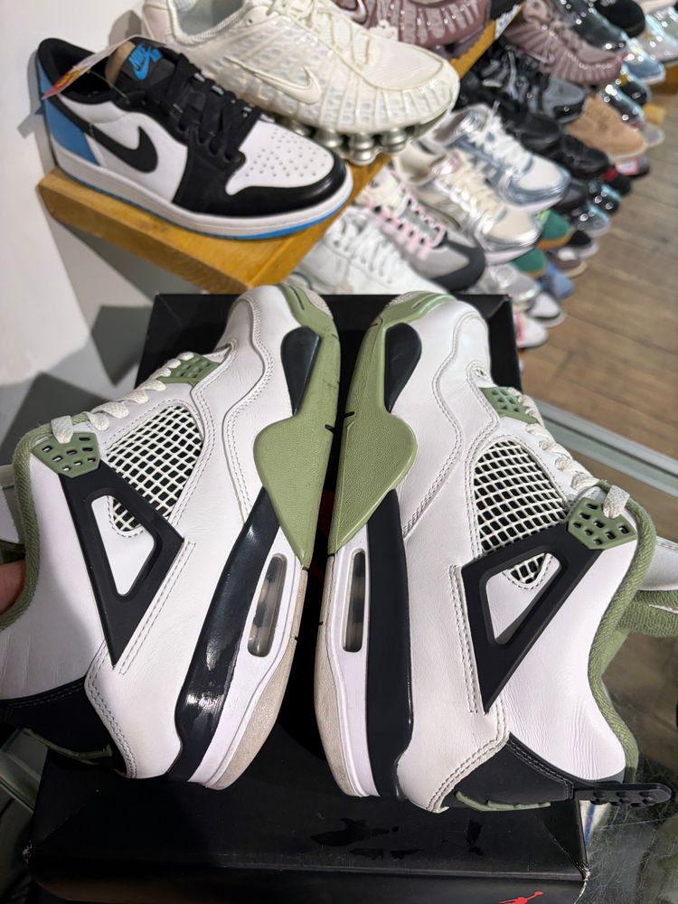 Jordan 4 Seafoam (W) UK 6 3