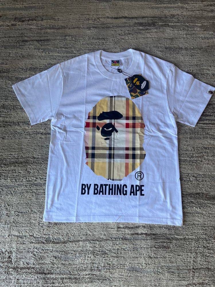 A Bathing Ape White Graphic T-Shirt image 1