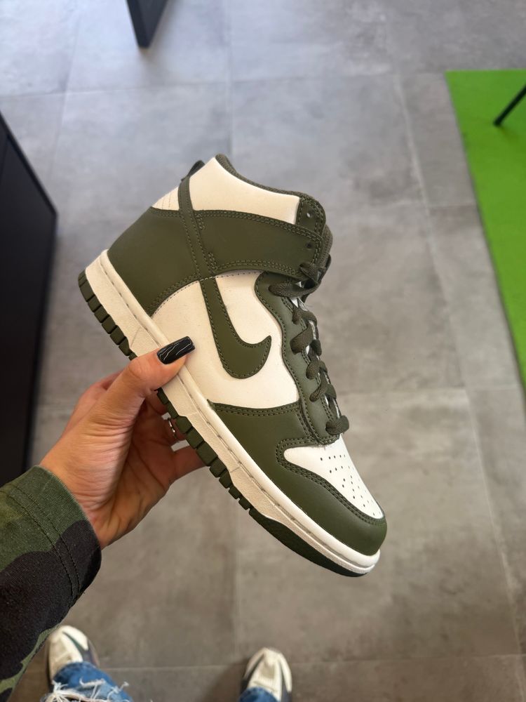 dunk high olive 38 