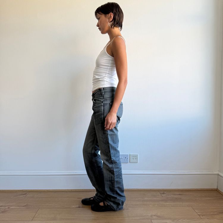 Levi’s dark wash star jeans - Size 31x34 image 2