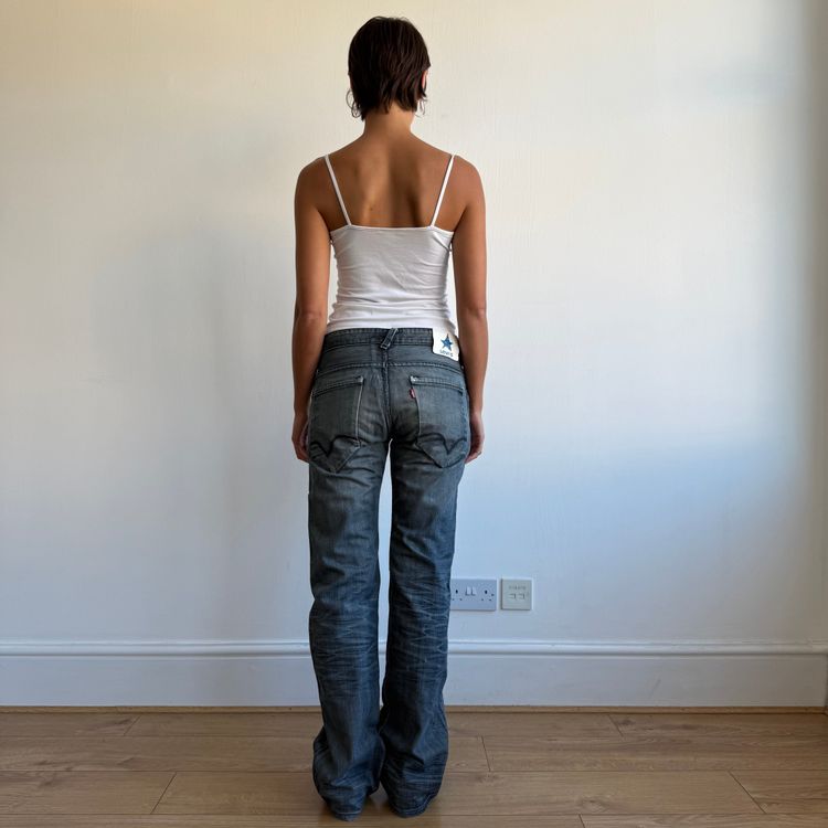 Levi’s dark wash star jeans - Size 31x34 image 5