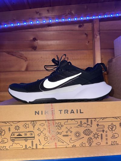 Nike Trail Running Shoes Size 10