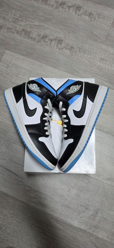 Jordan 1 University Blue