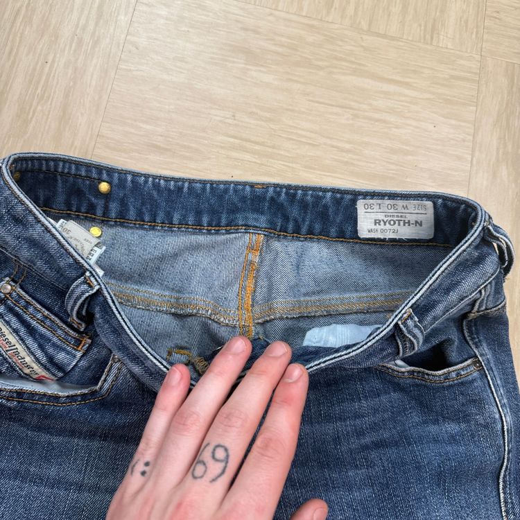 Immagine di Diesel ryoth-n 2000's low waisted denim bootcut jeans (S) 9
