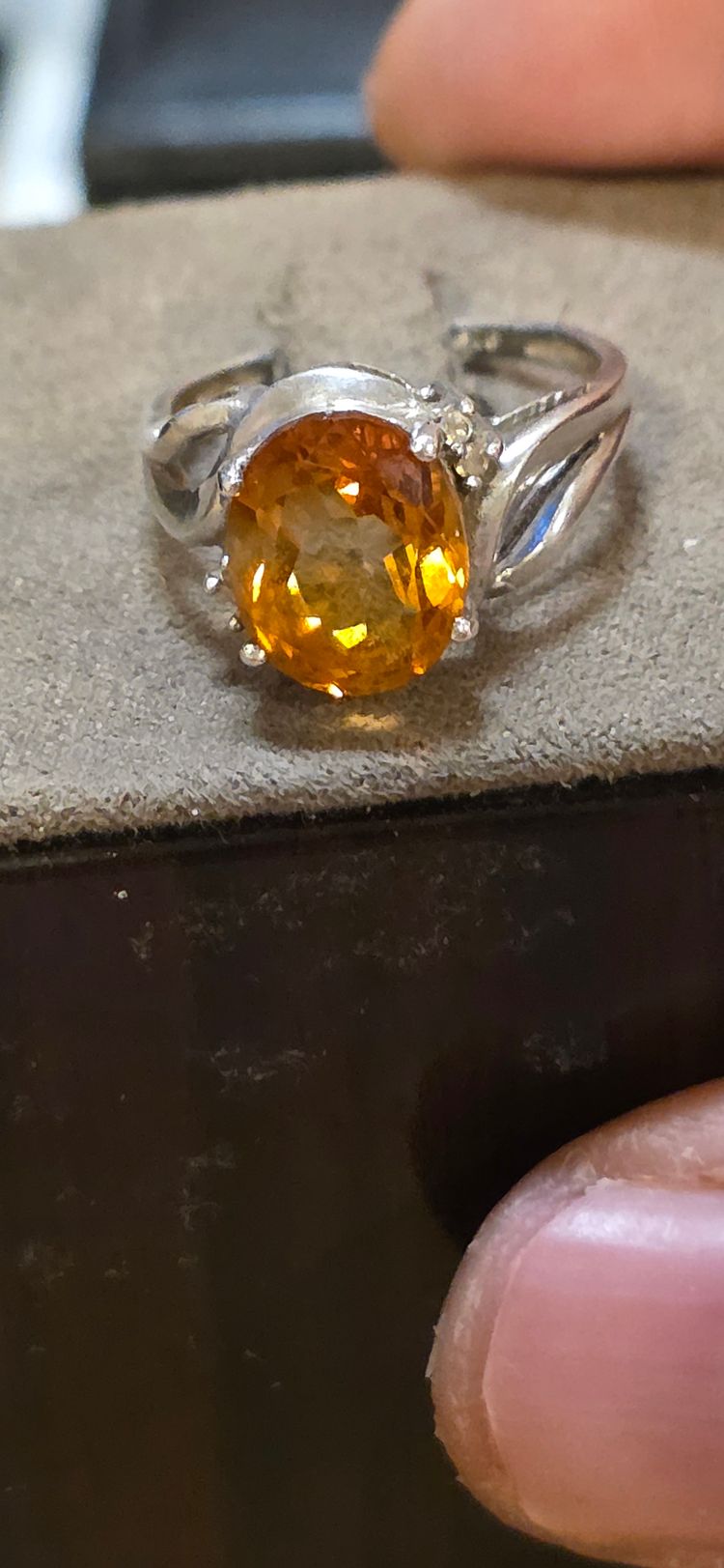 Immagine di 925 sterling Silver Ring With Orange Gemstone Size M 3