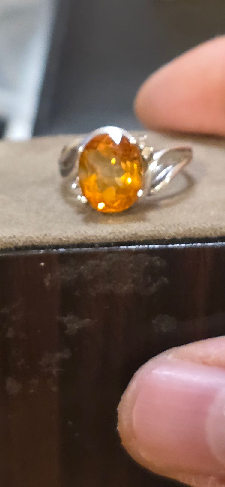 Immagine di 925 sterling Silver Ring With Orange Gemstone Size M 2