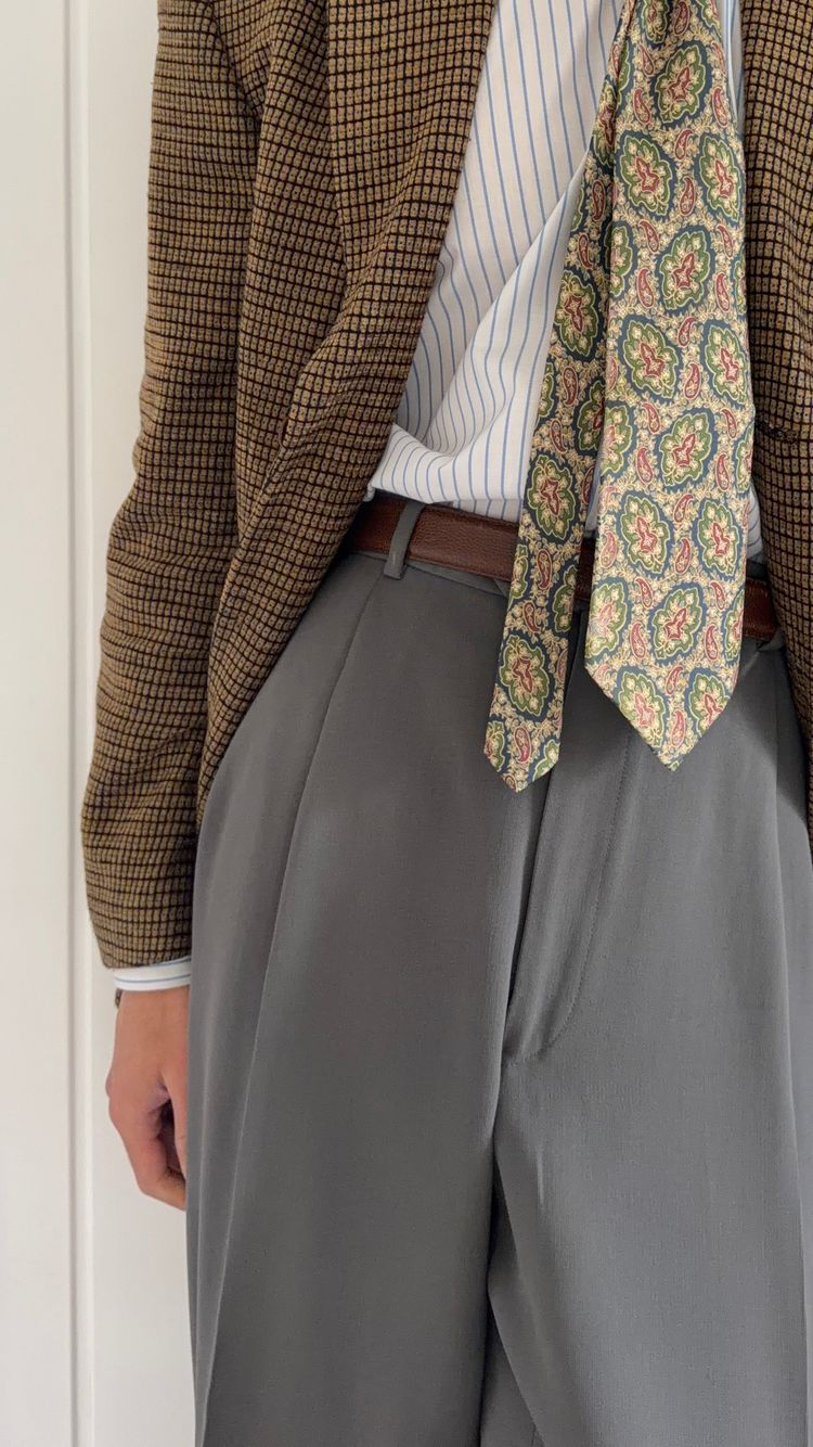 Armani 1990s Draped Wool Pleated Pants Taupe Sage - Size 39 Waist image 8